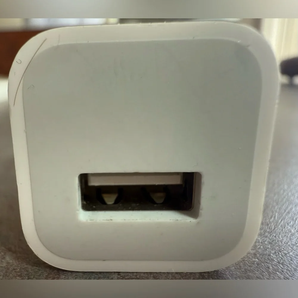 Apple Power Adapter